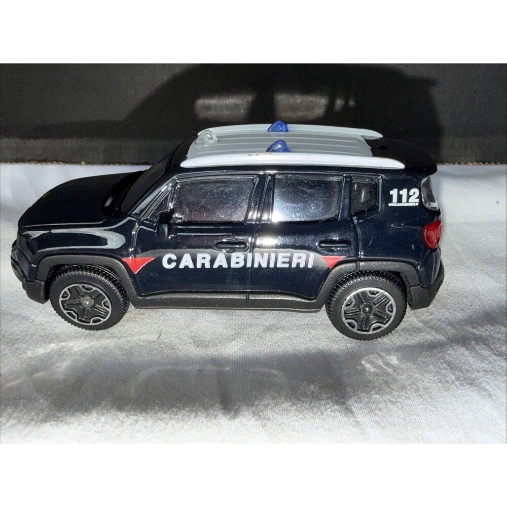 Maisto Jeep Renegade CARABINIERI 2017 1/24 31520C